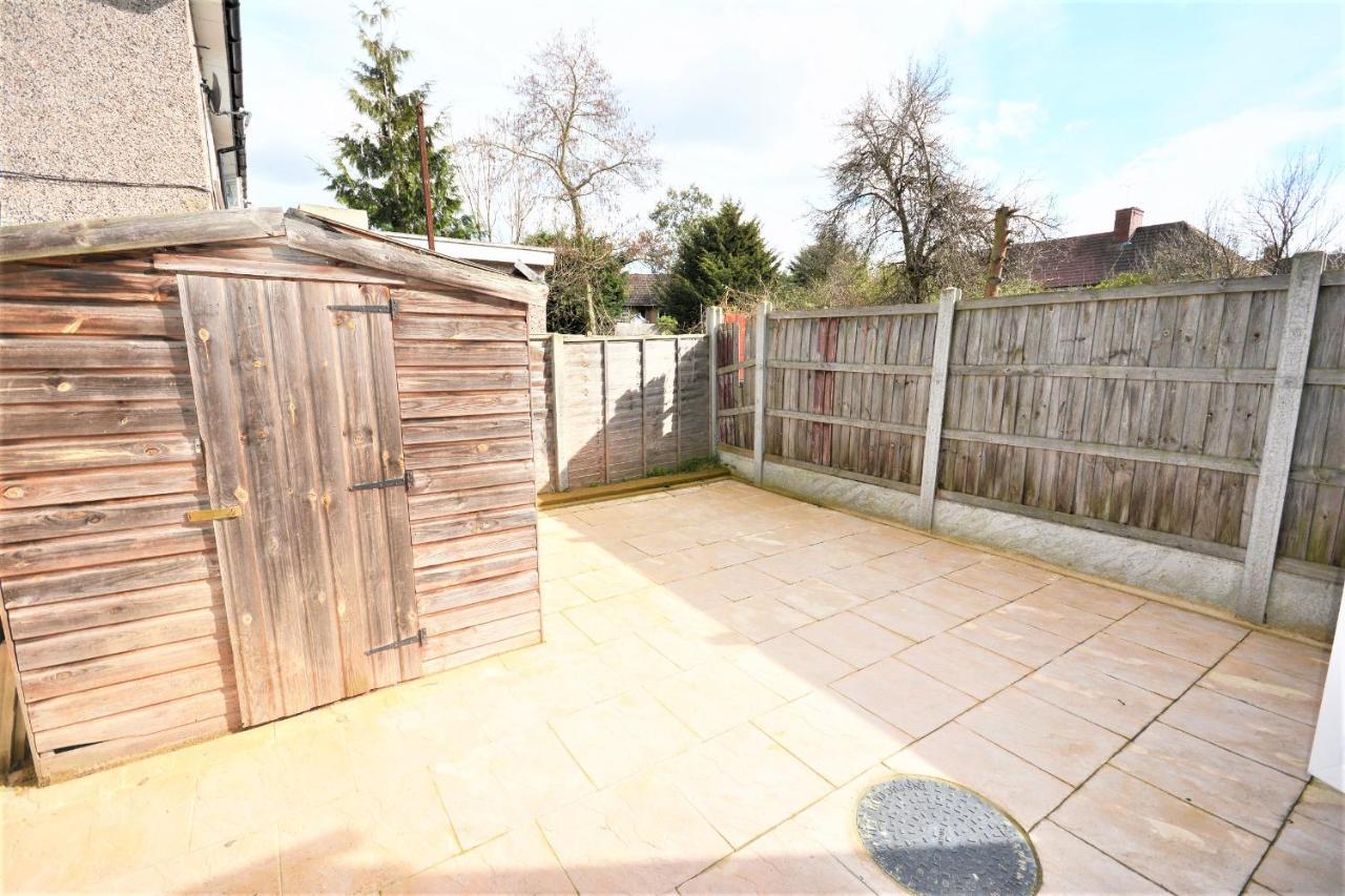 London Deluxe 6 Bedroom House Dagenham Extérieur photo