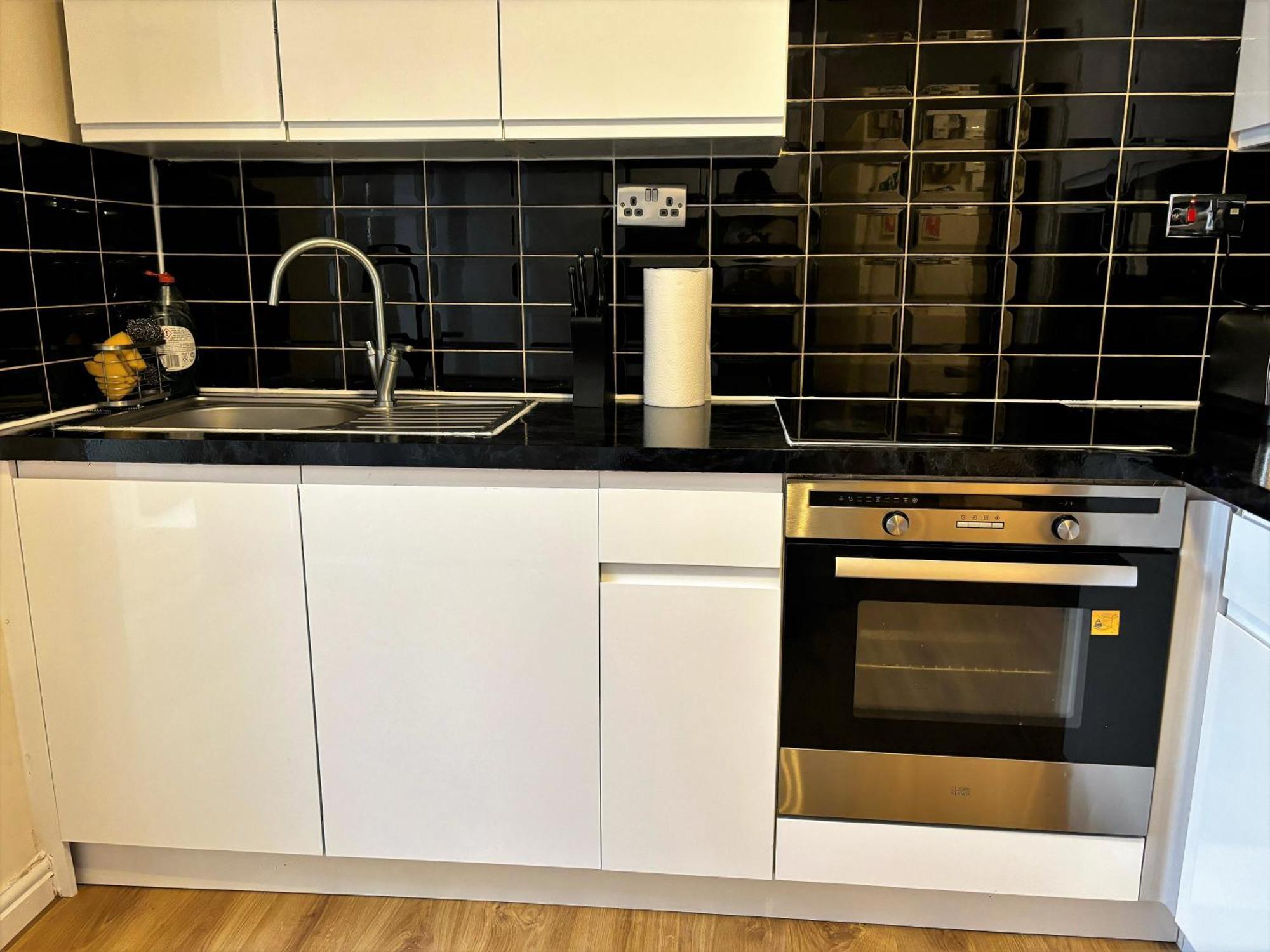 London Deluxe 6 Bedroom House Dagenham Extérieur photo
