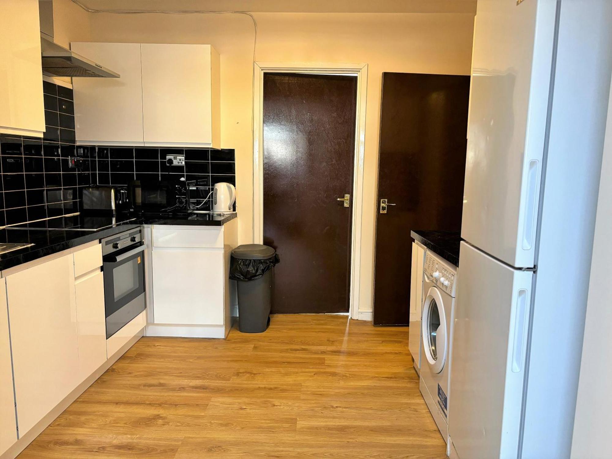 London Deluxe 6 Bedroom House Dagenham Extérieur photo